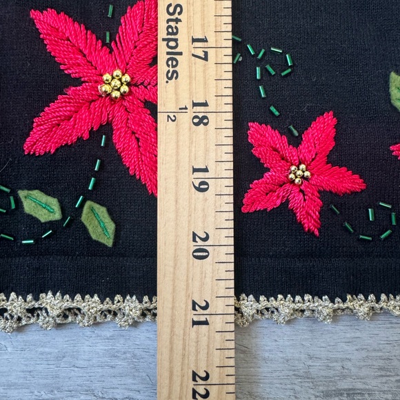 Studio JOY Black Poinsettia Embroidered Christmas Sweater Vest PM Petite Medium - Picture 5 of 5